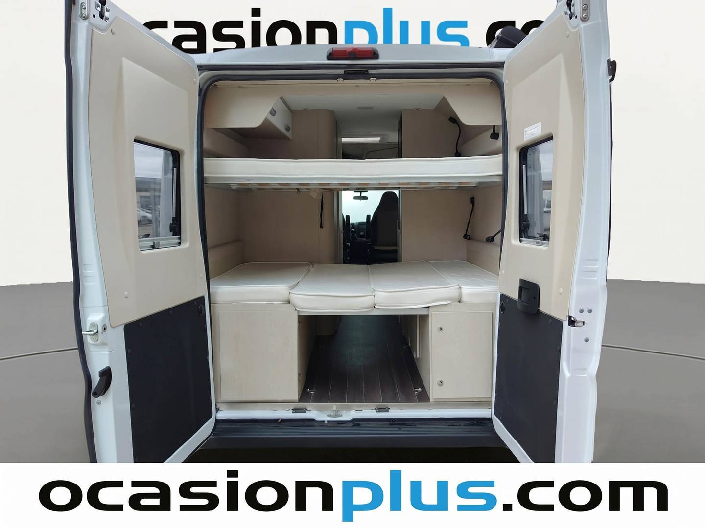 Foto asientos traseros Rimor Horus 145 Rimor Horus 145 103kW (140CV) 4 Plazas