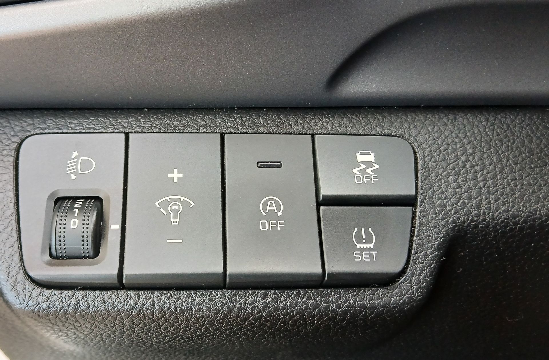 Kia Stonic 1.0 T-GDi MHEV iMT Concept - foto 21