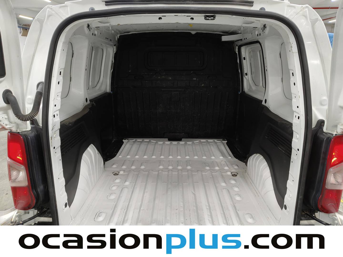 Foto Peugeot Partner Peugeot Partner BlueHDi 100 Pro Standard 600kg (98 CV)