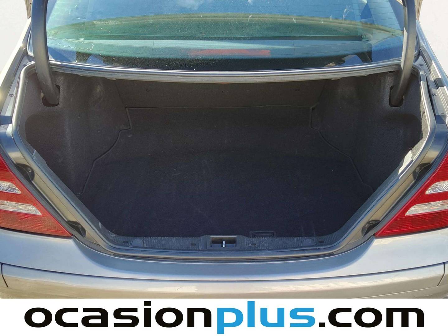 Foto Mercedes Clase C Mercedes-Benz Clase C 180 K Classic (143 CV)