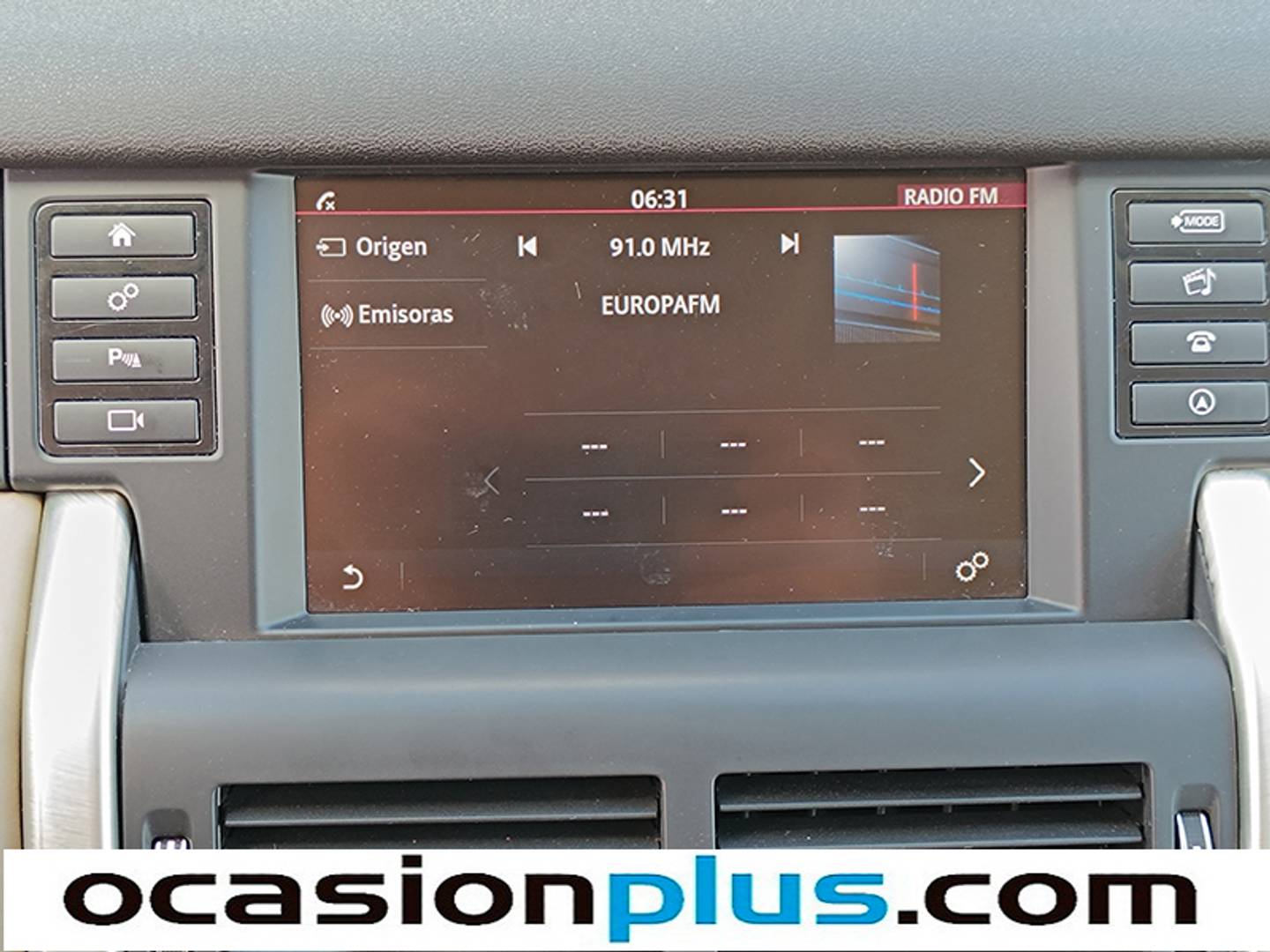 Foto Land Rover Discovery Sport Land Rover Discovery Sport 2.0L TD4 HSE 4x4 (180 CV) Auto