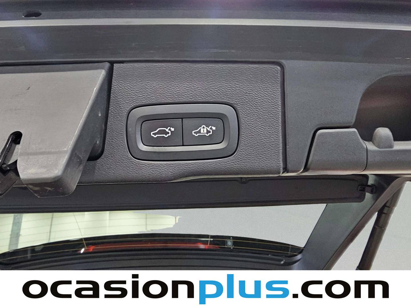 Volvo XC60 Volvo XC60 D Momentum Pro Auto (197 CV) híbrido