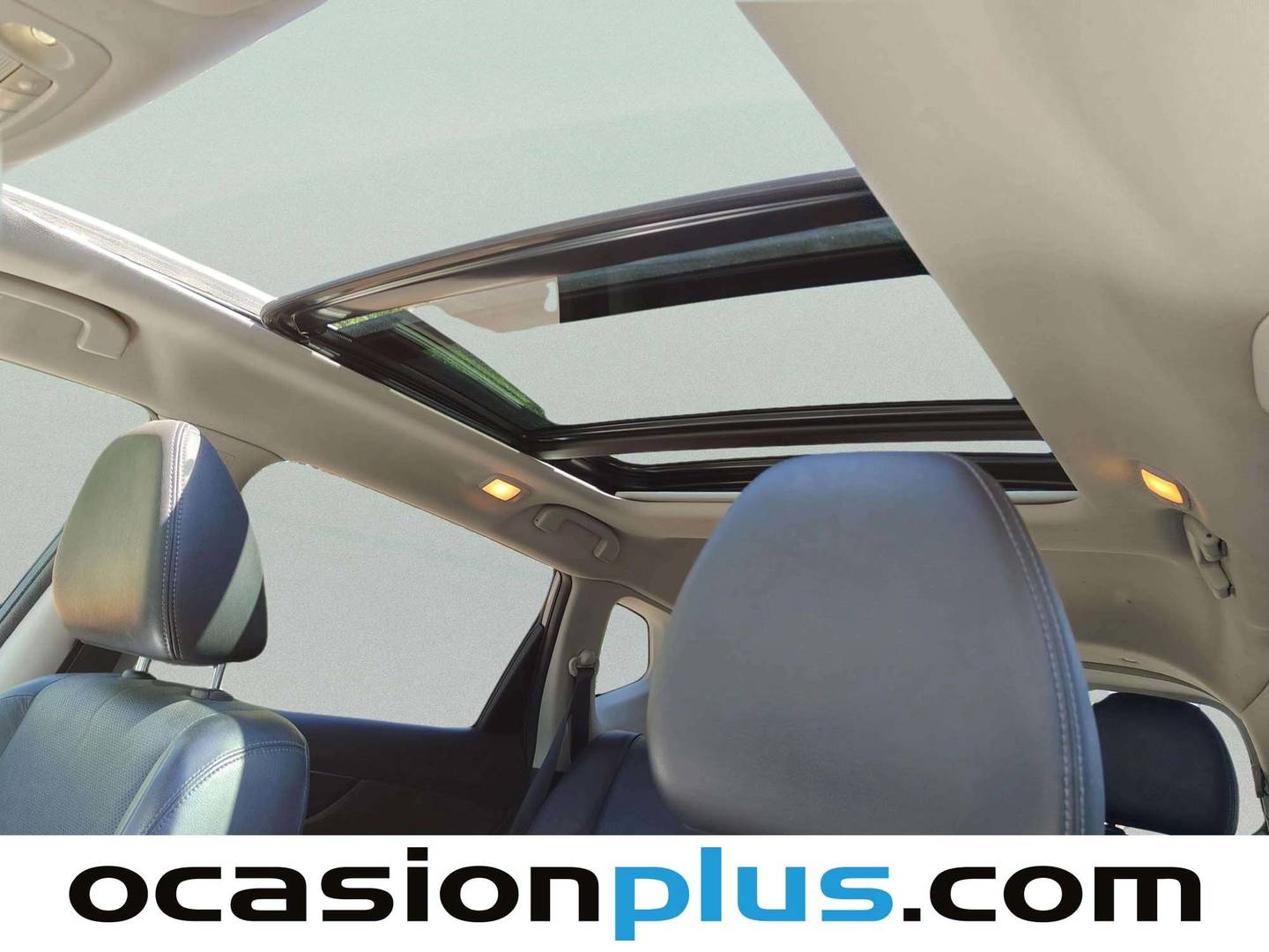 Equipamiento del Nissan X-TRAIL Nissan X-Trail 1.6 dCi Tekna 4x4-i  7 Plazas  (130 CV)