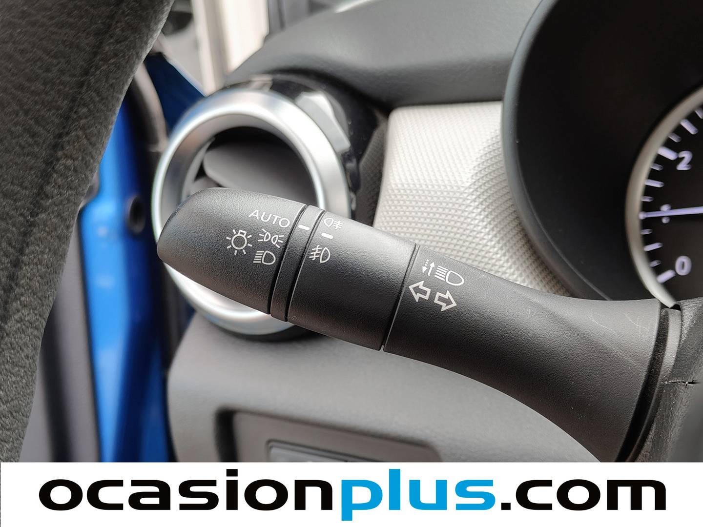 Equipamiento del Nissan Micra Nissan Micra 1.0 G Acenta (71 CV)
