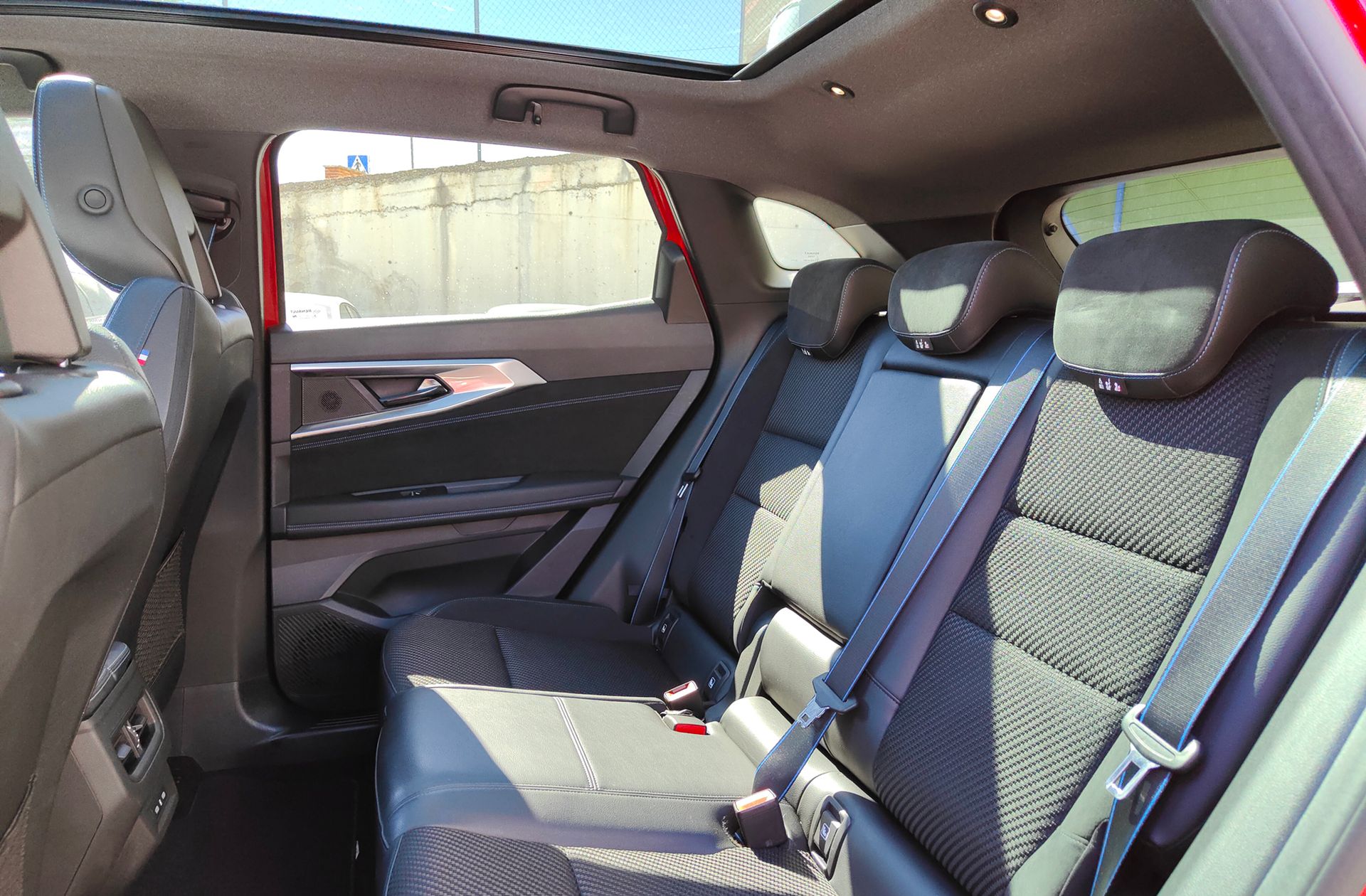 Renault Austral Techno Esprit Alpine E-Tech Full Hybrid - foto 14