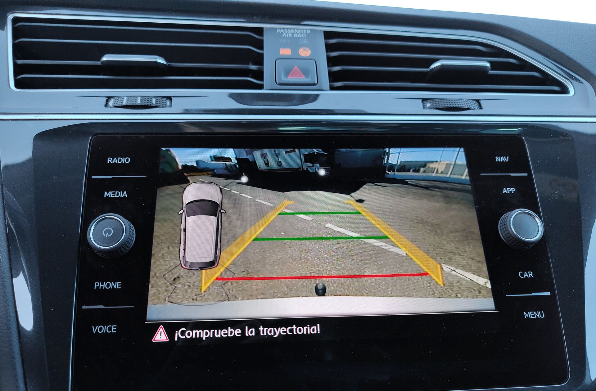 Volkswagen Tiguan Sport 2.0 TDI DSG Pack R Line - foto 10