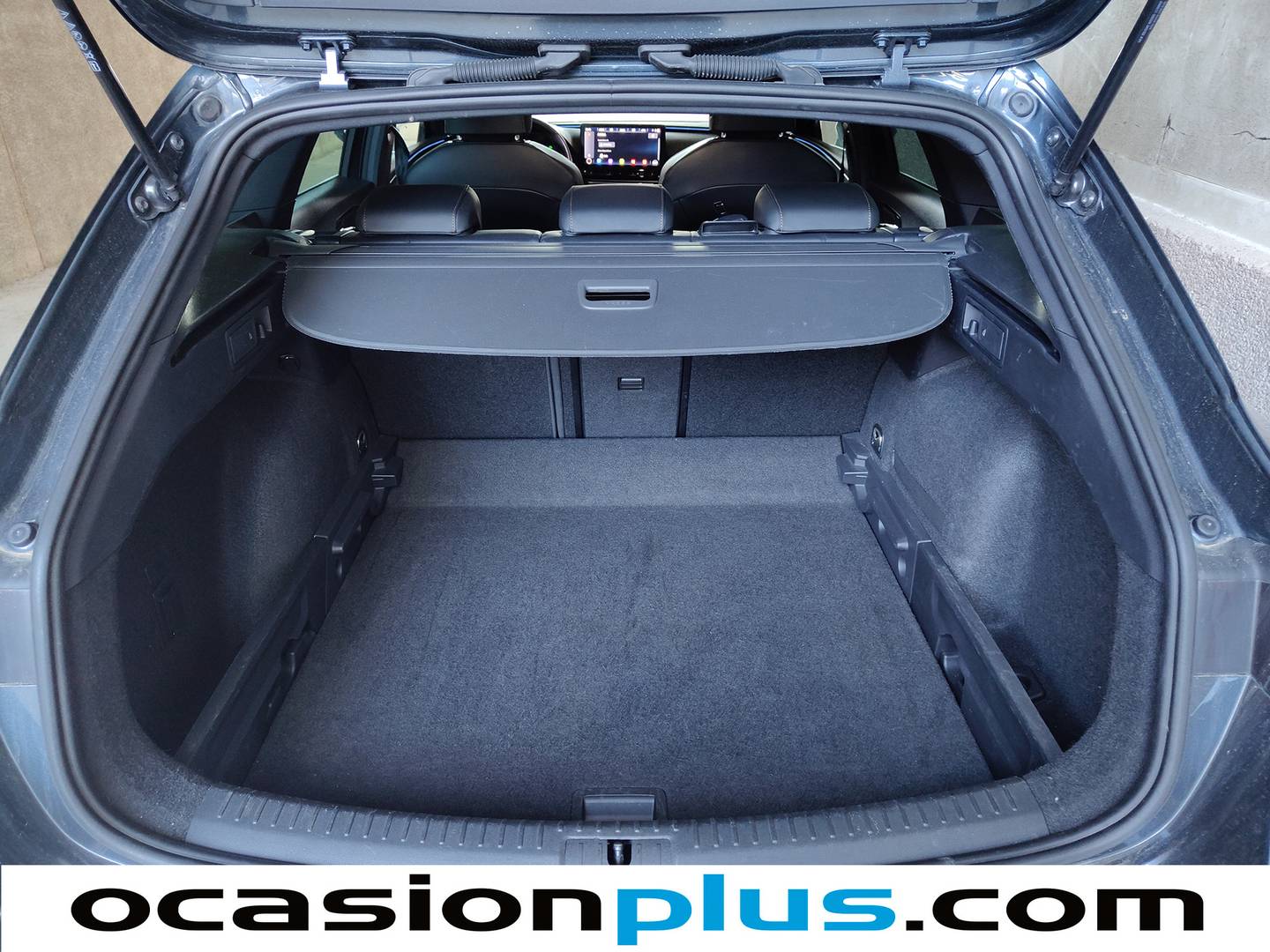 Fotos maletero Cupra León CUPRA Leon Sportstourer Sportstourer 1.5 eTSI DSG (150 CV)