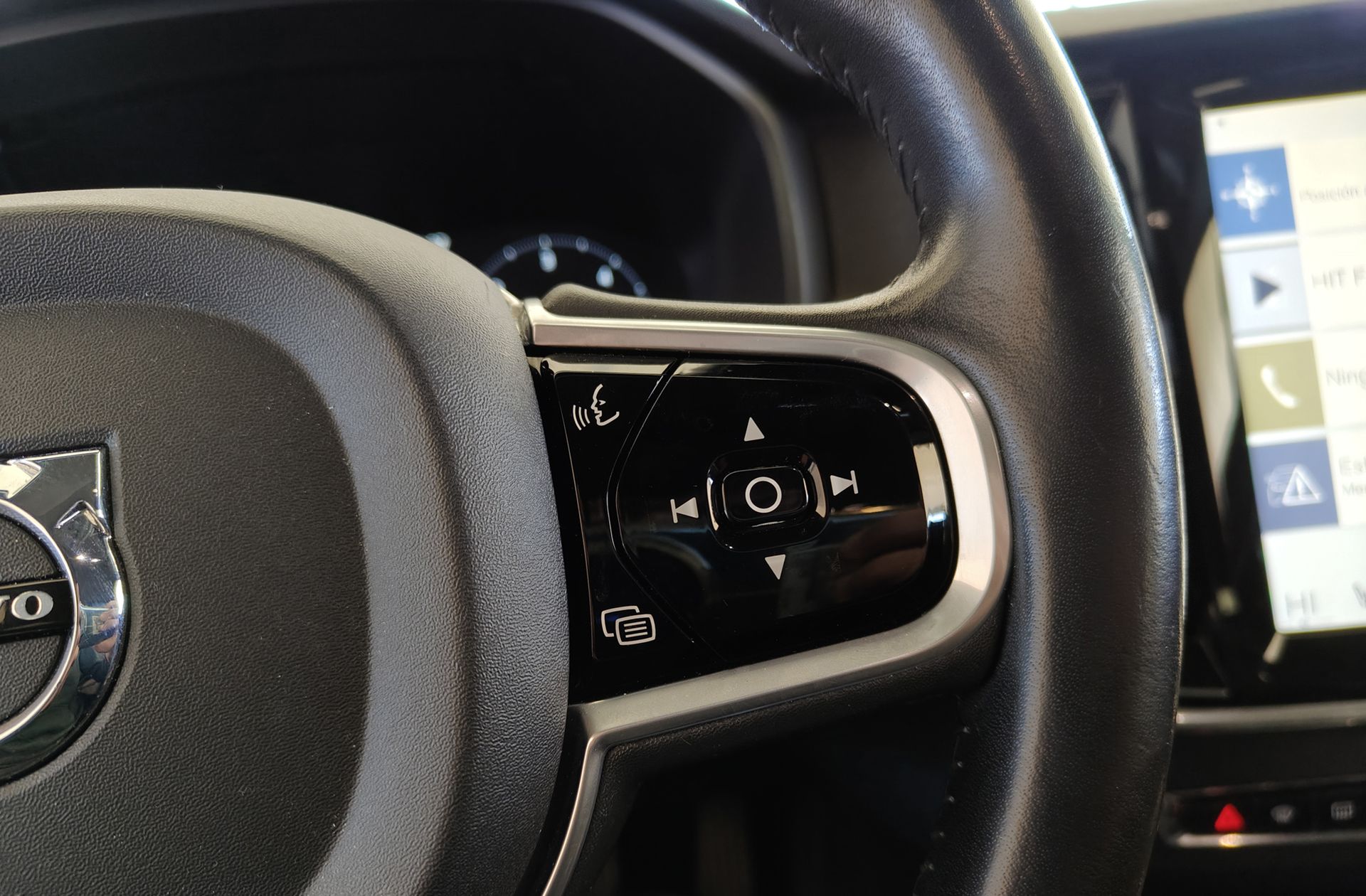 Volvo V90 D5 AWD - foto 34