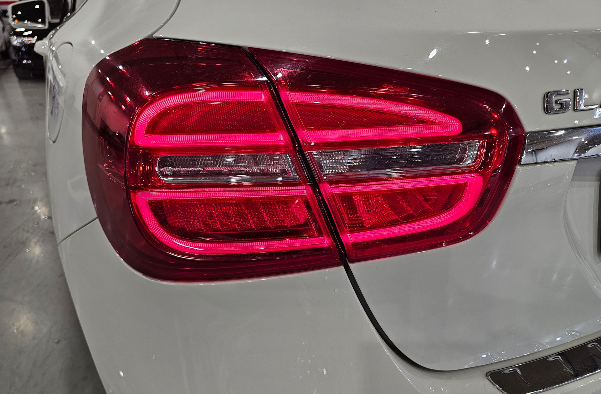 Mercedes-Benz GLA 200 d Urban - foto 19