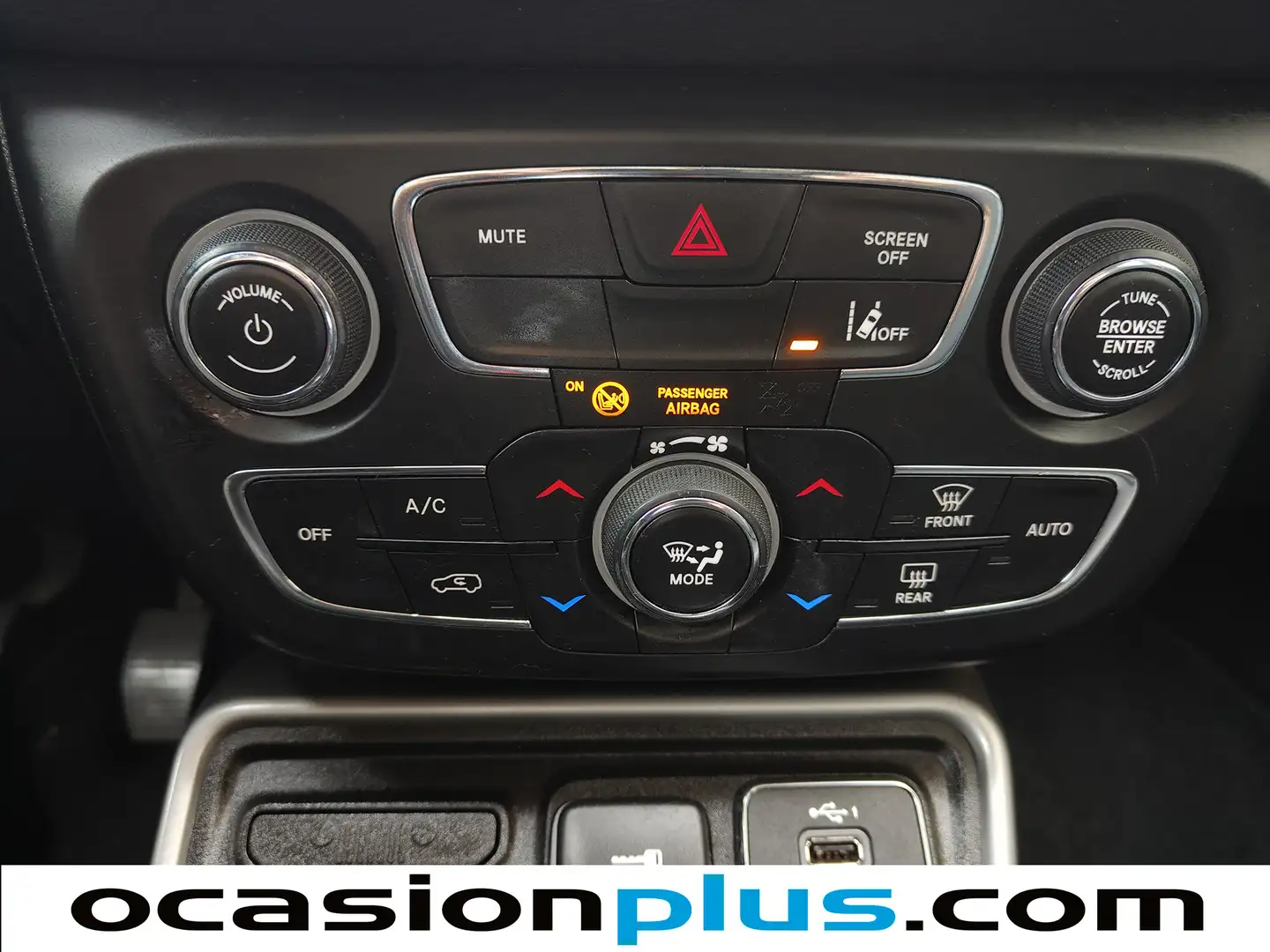 Foto Jeep Compass Jeep Compass 1.3 Gse T4 Longitude FWD MT (130 CV)