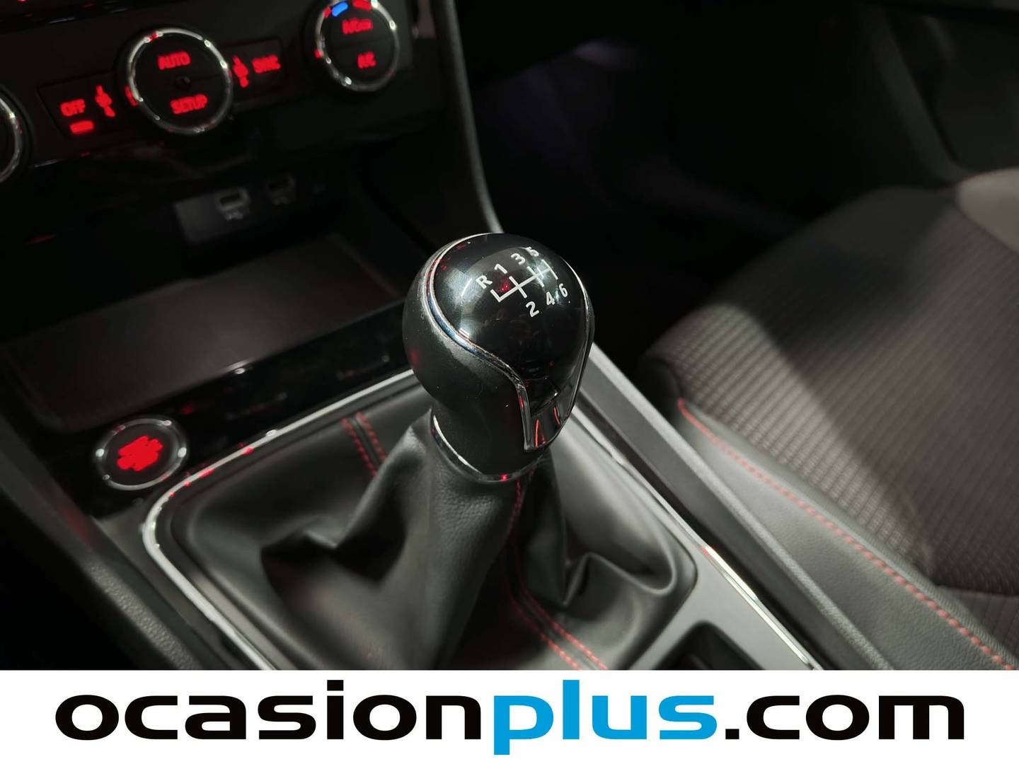 Foto Seat León SEAT León ST ST 1.5 EcoTSI S&S FR Edition Plus (130 CV)