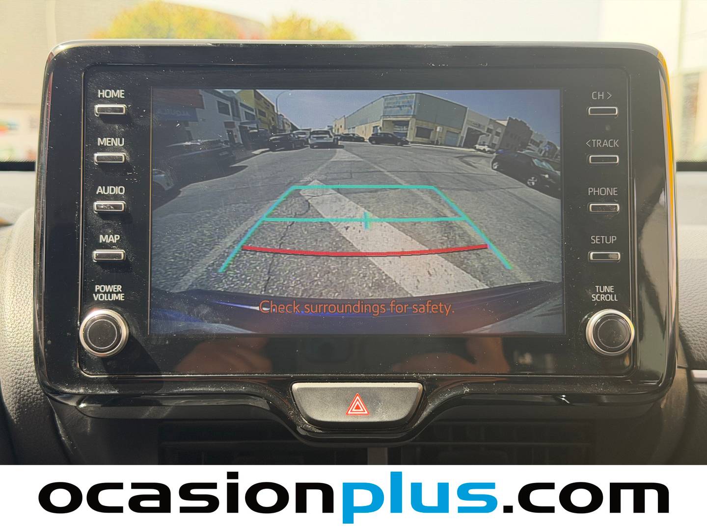 Extras y acabados del Toyota Yaris Cross Toyota Yaris Cross 120H Business Plus (116 CV)