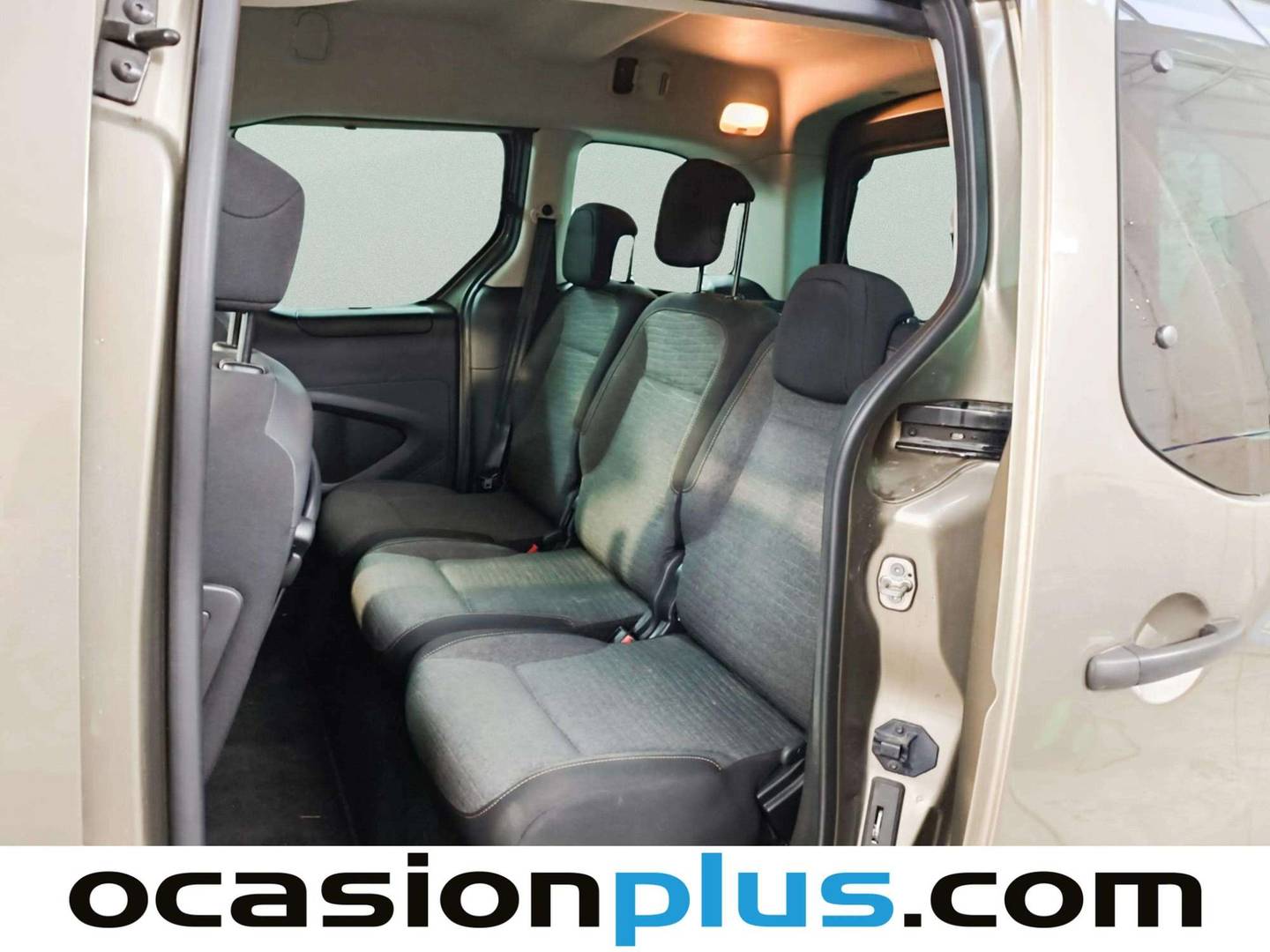 Foto asientos traseros Citroën Berlingo Citroën Berlingo Multispace 20 Aniversario PureTech (110 CV)