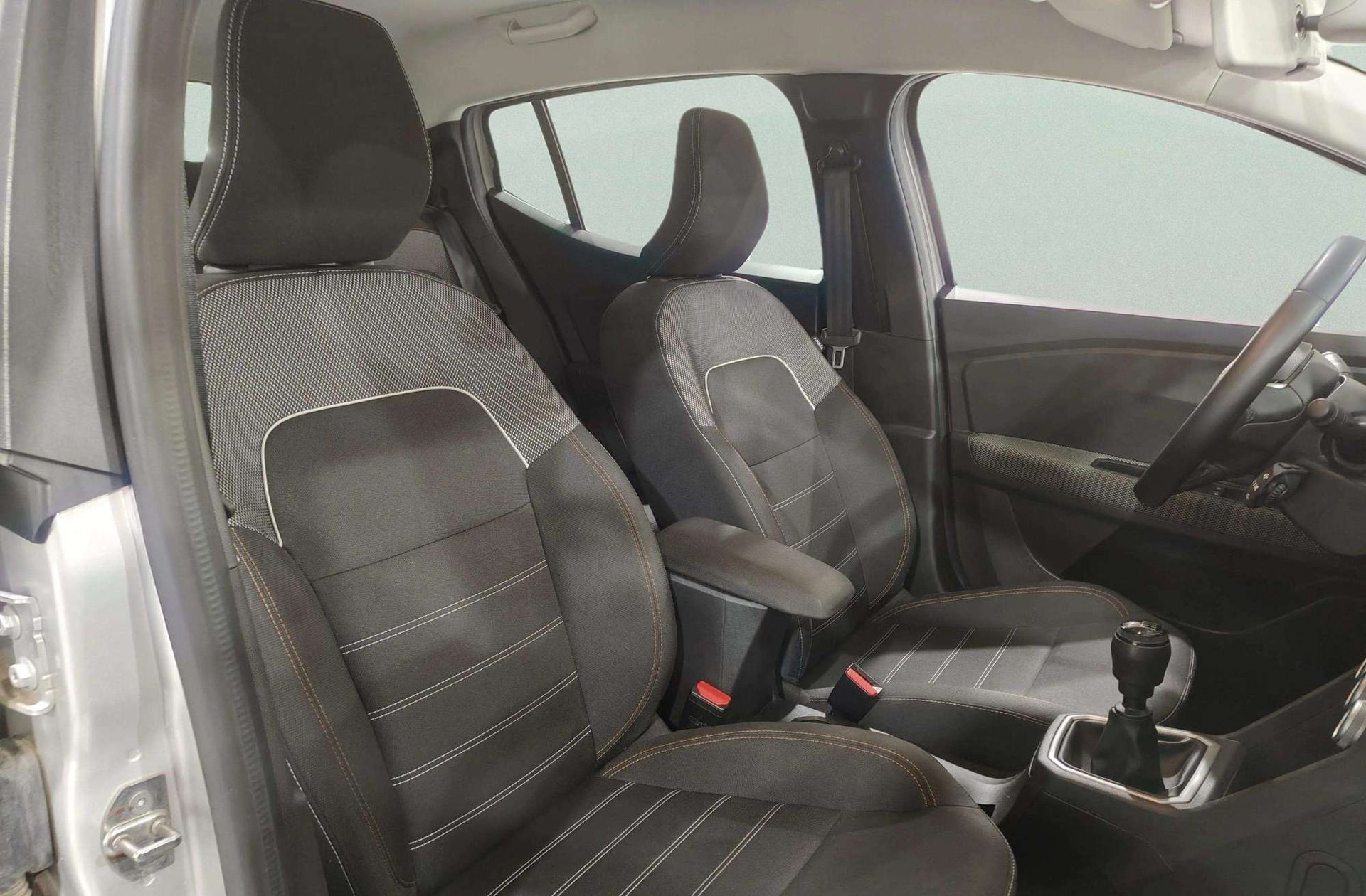 Dacia Sandero Stepway Expression TCe - foto 18