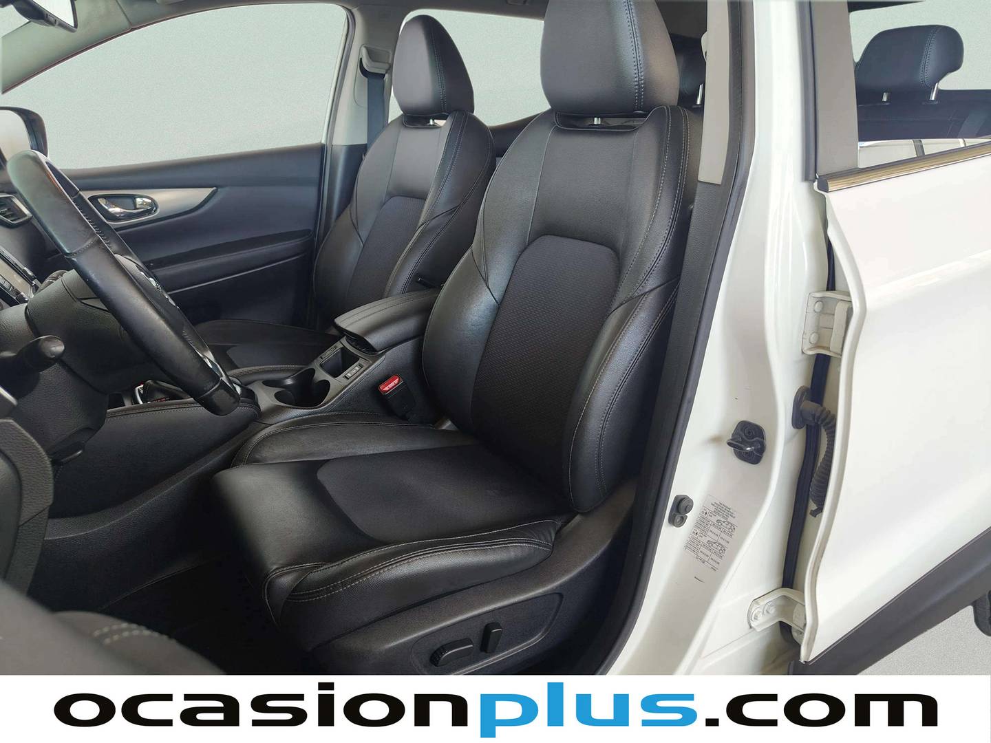 Foto asientos delanteros Nissan QASHQAI Nissan Qashqai DIG-T 115 Tekna 4x2 Xtronic (115 CV)