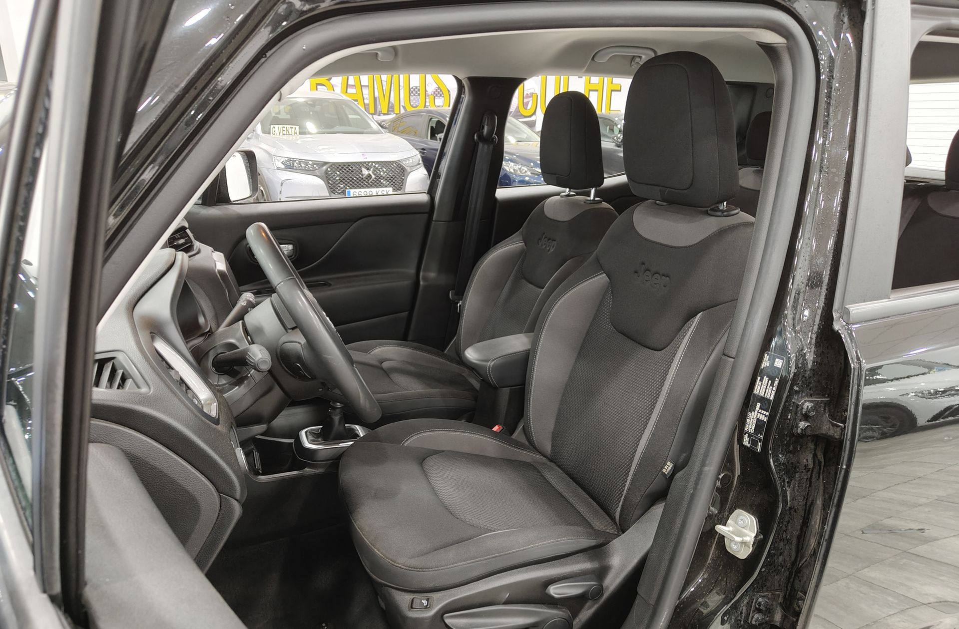 Jeep Renegade 1.0G Limited 4x2 - foto 9