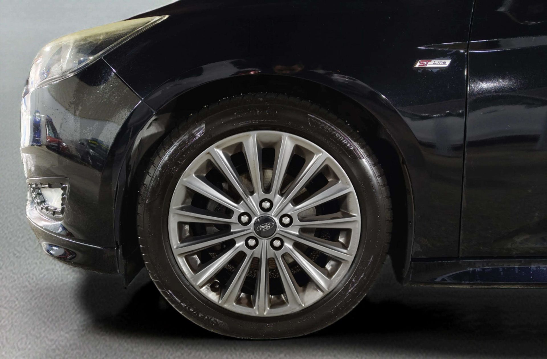 Ford Focus 1.0 EcoBoost ST-Line - foto 31