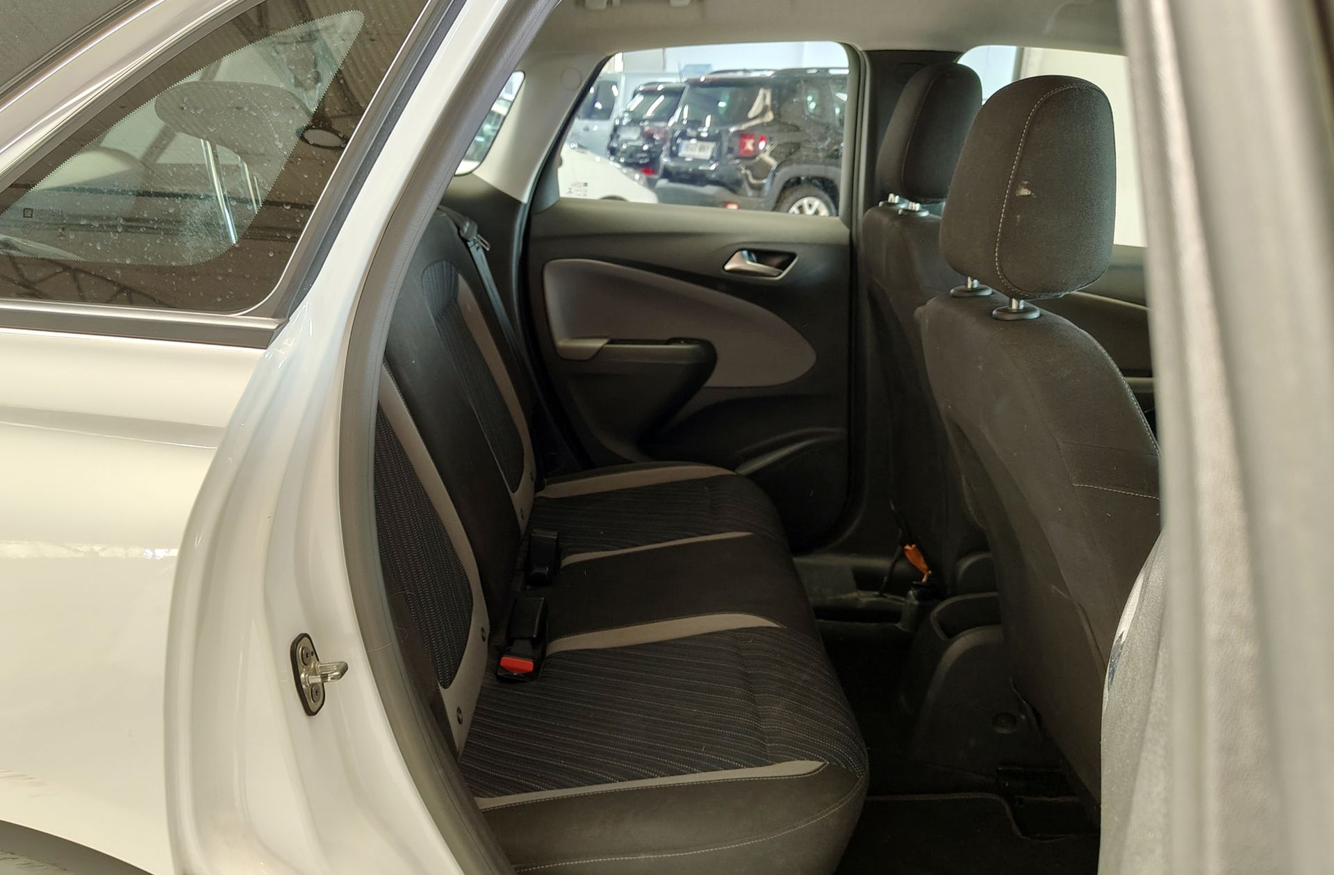 Opel Crossland 1.2 Design Line 120 Aniversario - foto 14