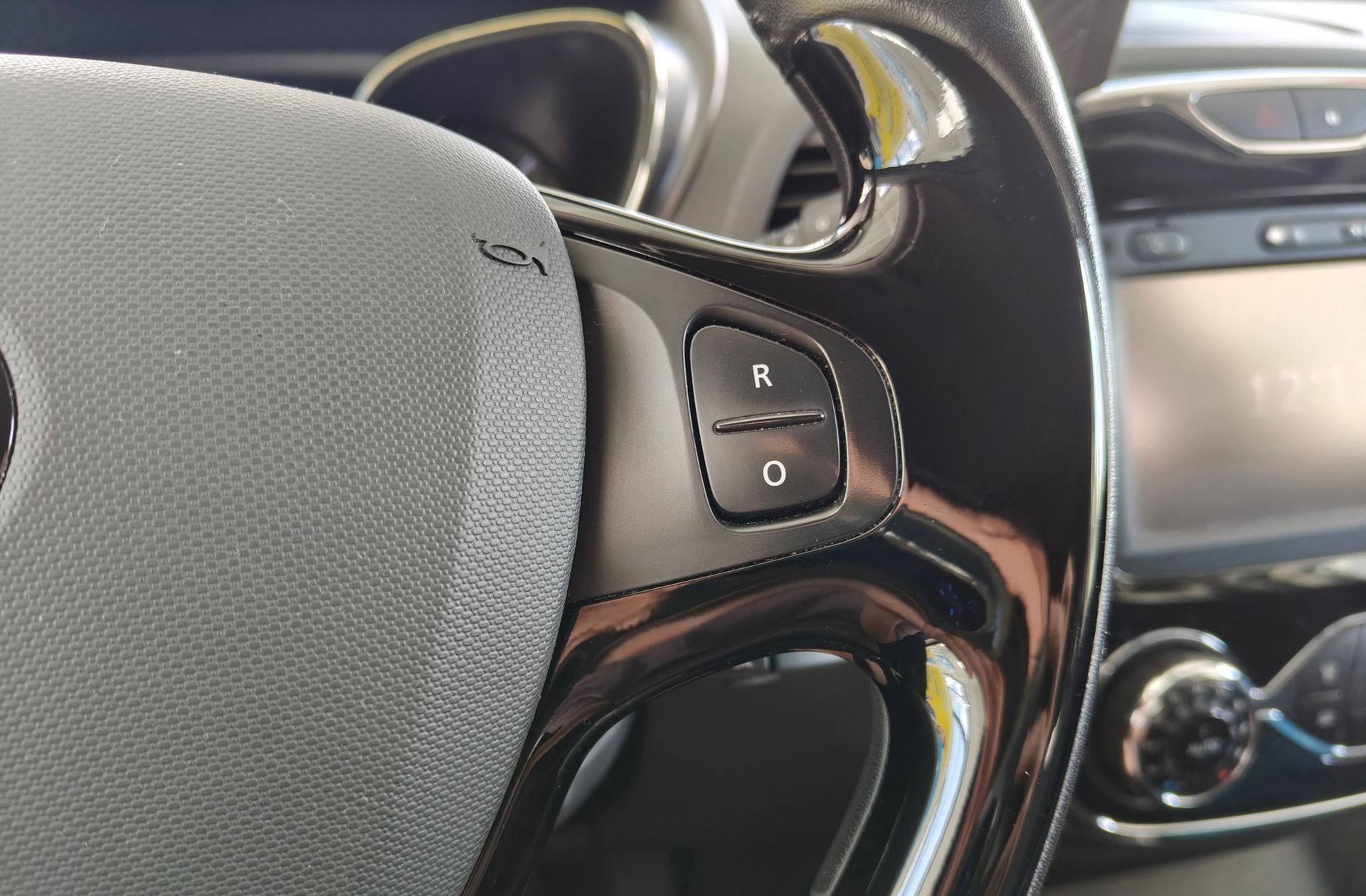 Renault Captur Zen Energy TCe EDC - foto 24