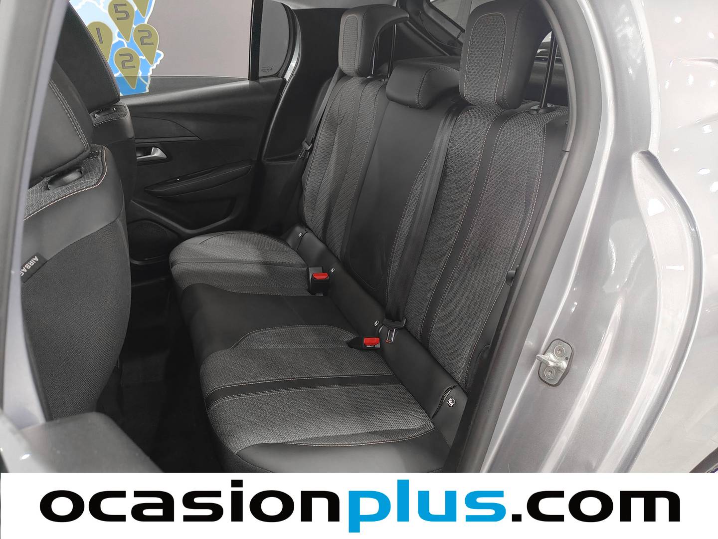 Foto asientos traseros Peugeot 208 Peugeot 208 PureTech 100 Allure (100 CV)