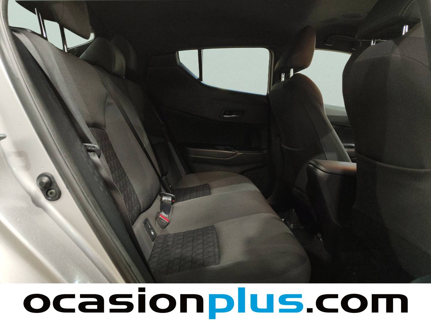 Foto Toyota C-HR Toyota C-HR 1.8 125H Advance (122 CV)