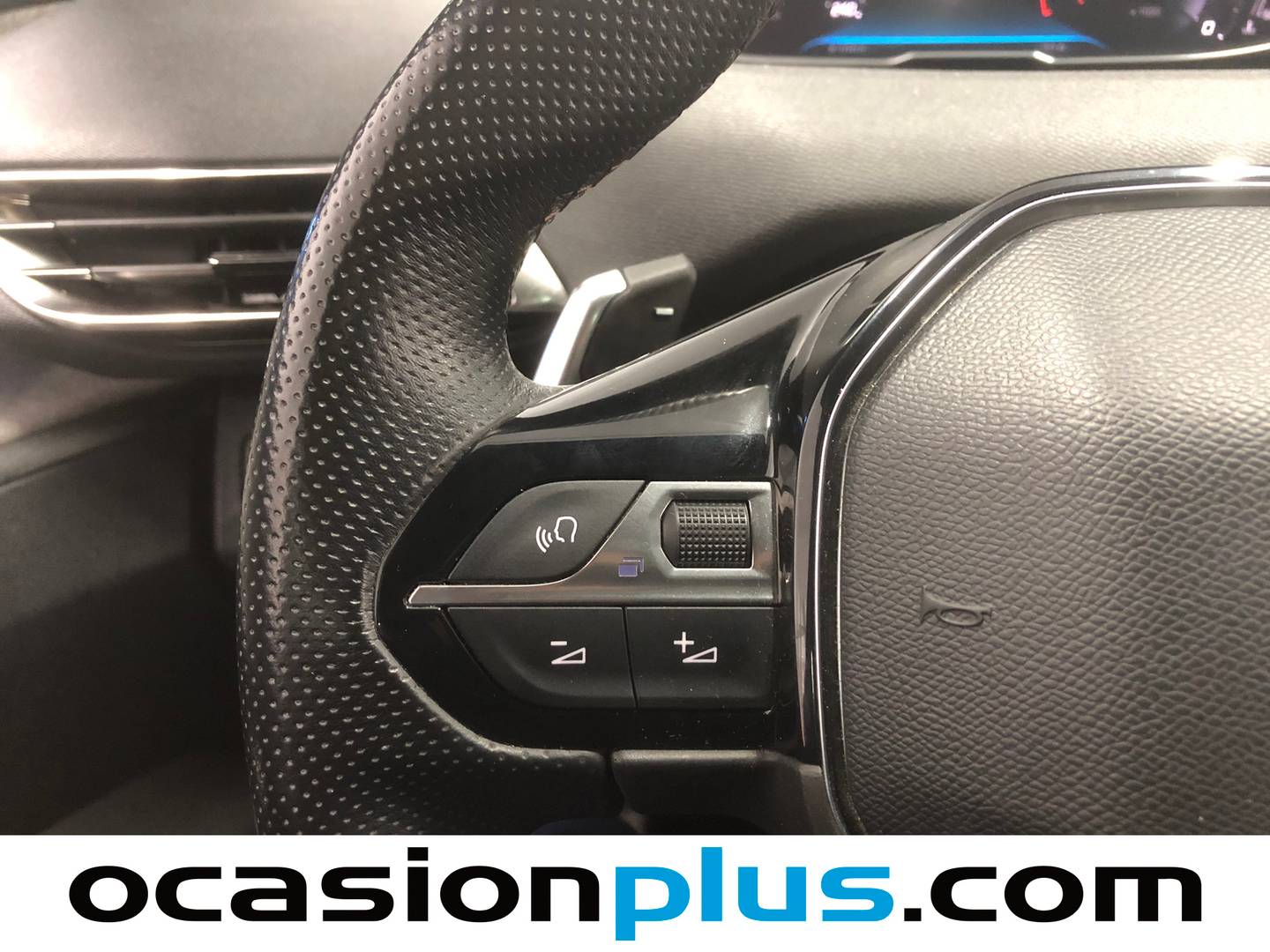 Foto Peugeot 3008 Peugeot 3008 PureTech 130 S&S GT EAT8 (130 CV)