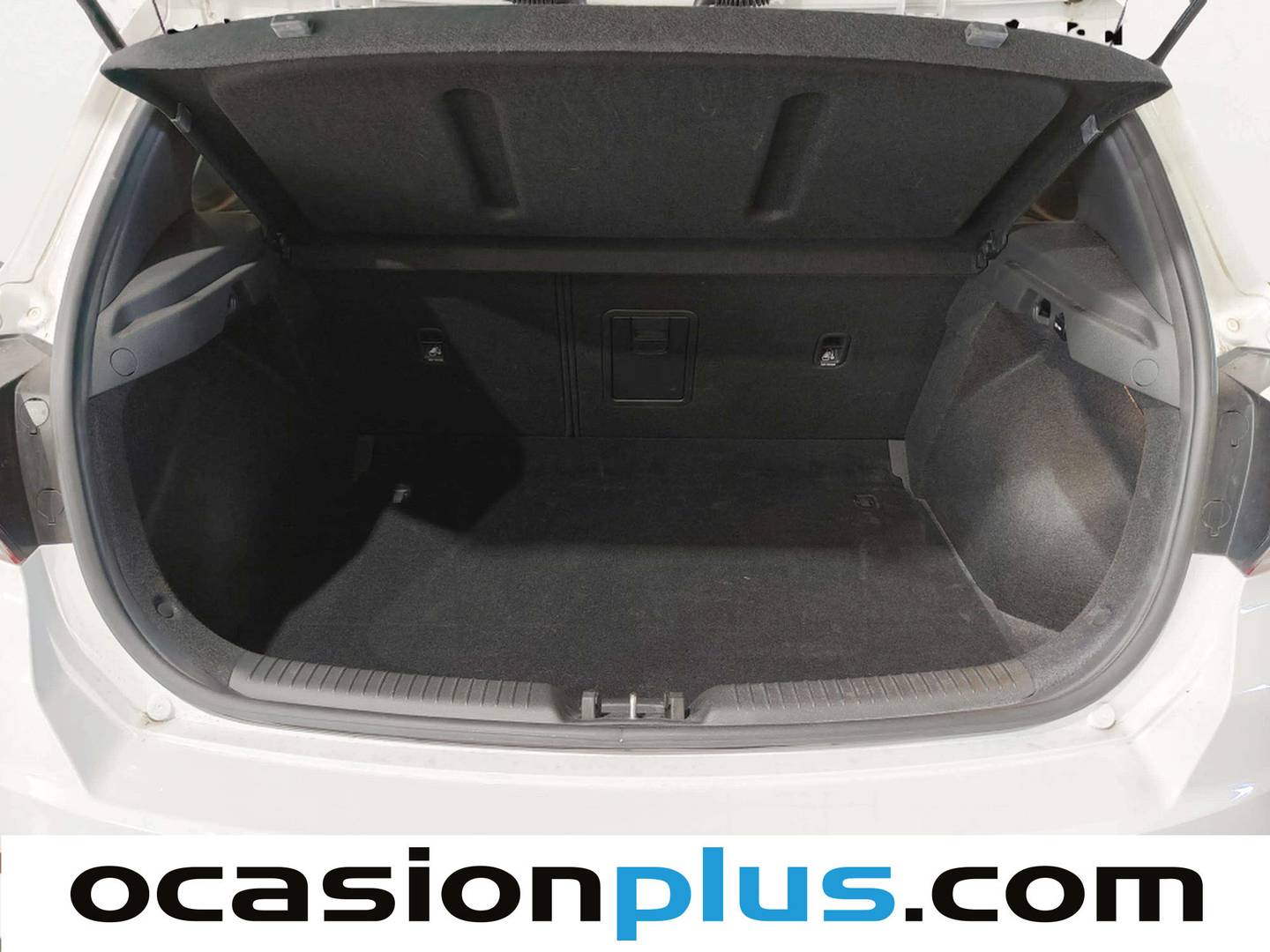 Fotos maletero Hyundai i30 Hyundai i30 1.0 TGDI 48V Tecno (120 CV)