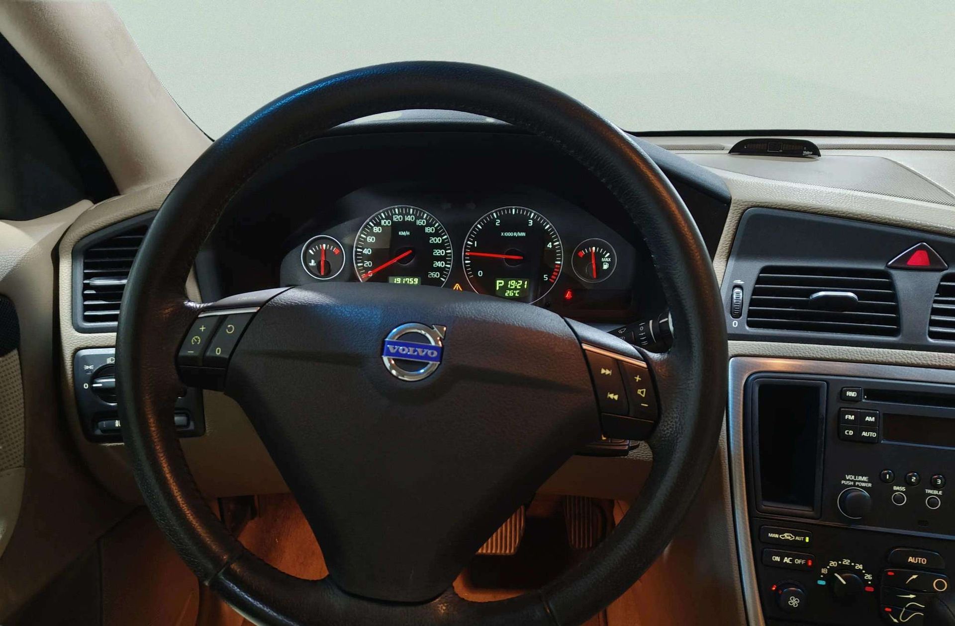 Volvo S60 2.4D Momentum - foto 18