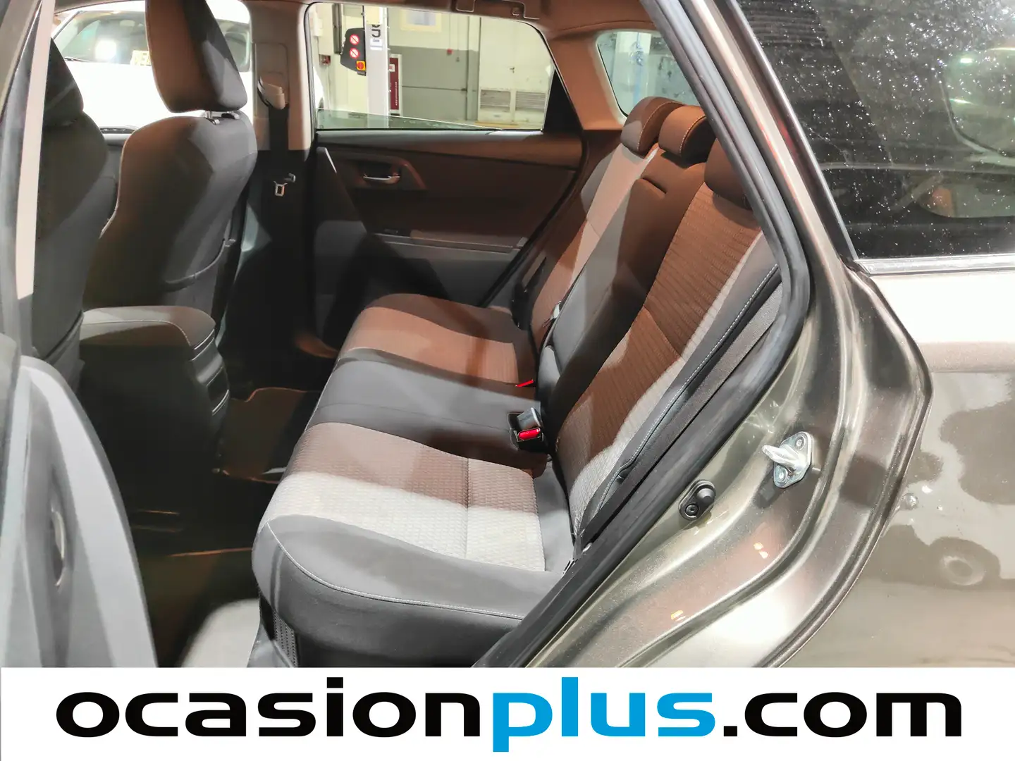 Foto Toyota Auris Toyota Auris 140H Hybrid Touring Sports Feel! Edition+LED (136 CV)