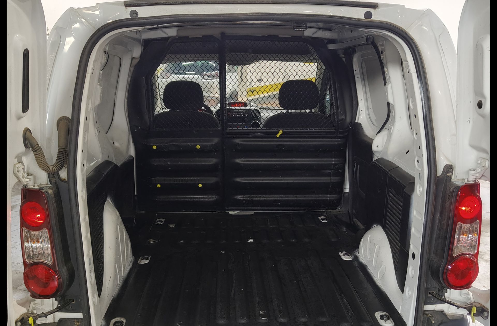 Citroën Berlingo Furgon BlueHDi 100 Club - foto 12