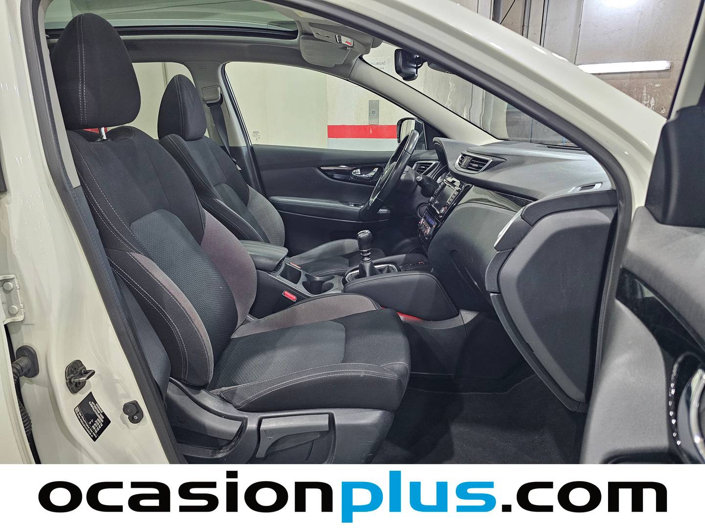 Foto Nissan QASHQAI Nissan Qashqai DIG-T 140 N-Connecta 4x2 (140 CV)