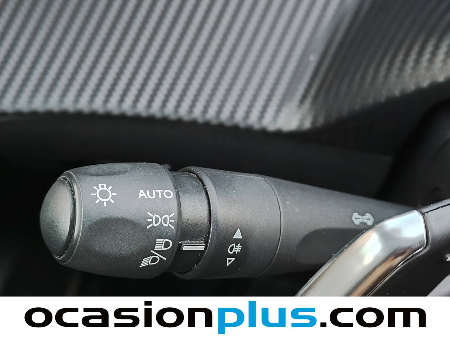 Peugeot 2008 Peugeot 2008 Allure Hybrid eDCS6 (136 CV) de segunda mano