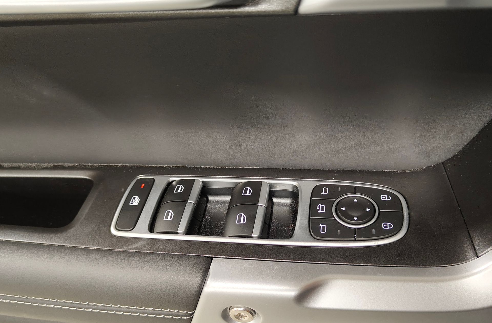 Jaecoo 7 1.5 T-GDi PHEV +1DHT Select FWD - foto 32