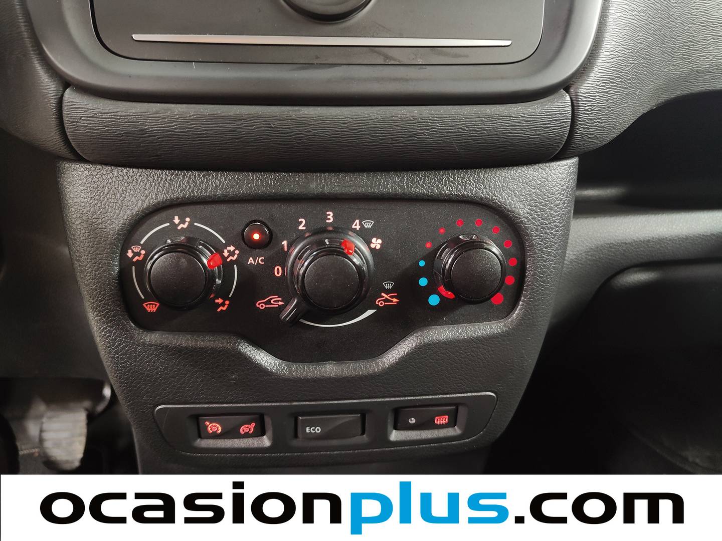 Equipamiento del Dacia Dokker Dacia Dokker Van 1.6 GLP Essential (109 CV)