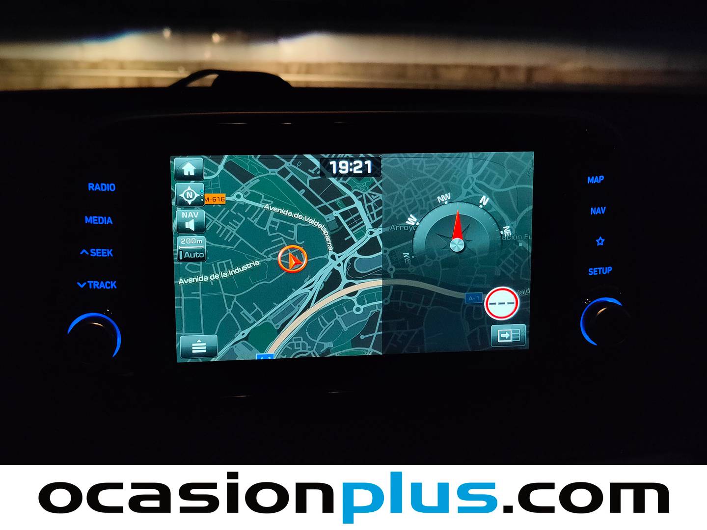 Extras y acabados del Hyundai Tucson Hyundai Tucson 1.6 CRDI 48V SLE 4x2 (116 CV)