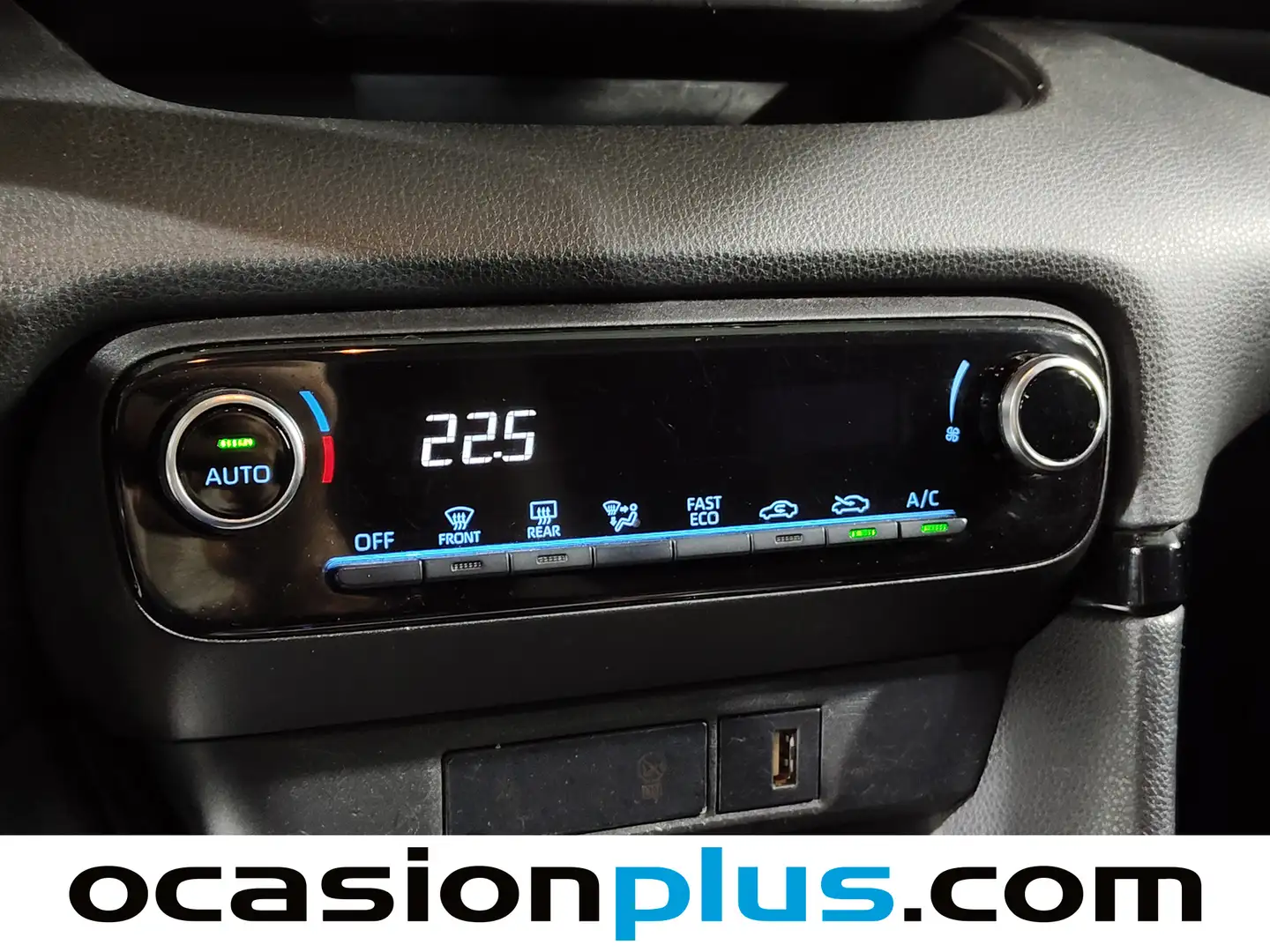 Foto Toyota Yaris Toyota Yaris 120H Business Plus (116 CV)