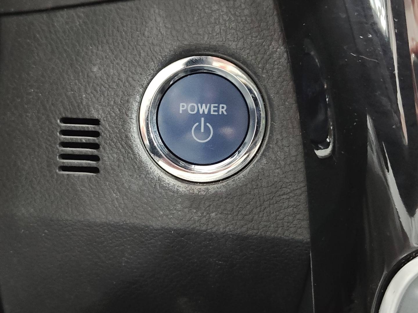 Accesorios del Toyota Auris Toyota Auris 140H Hybrid Feel! Edition (136 CV)