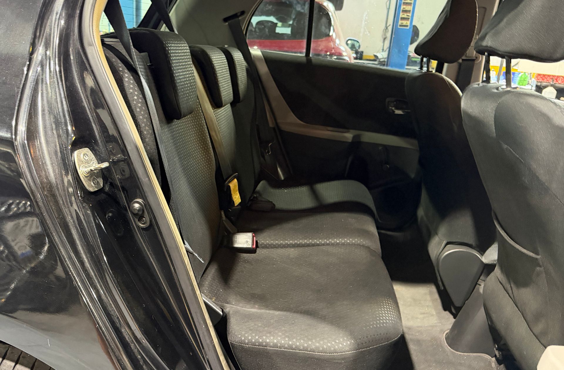 Toyota Yaris 1.3 VVT-I TS - foto 13