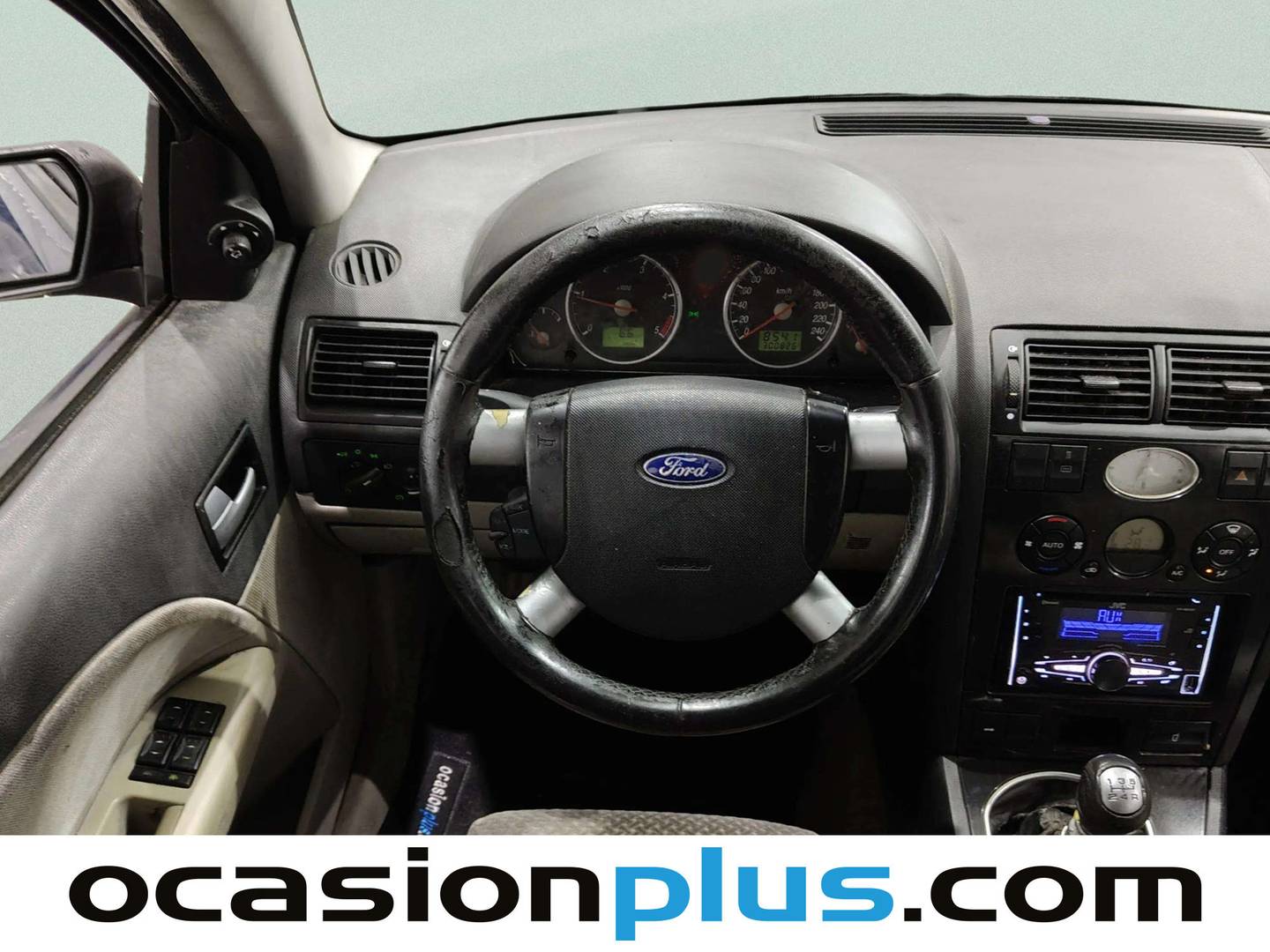 Foto Ford Mondeo Ford Mondeo 2.0 TDdi Sedan Ghia  (115 CV)