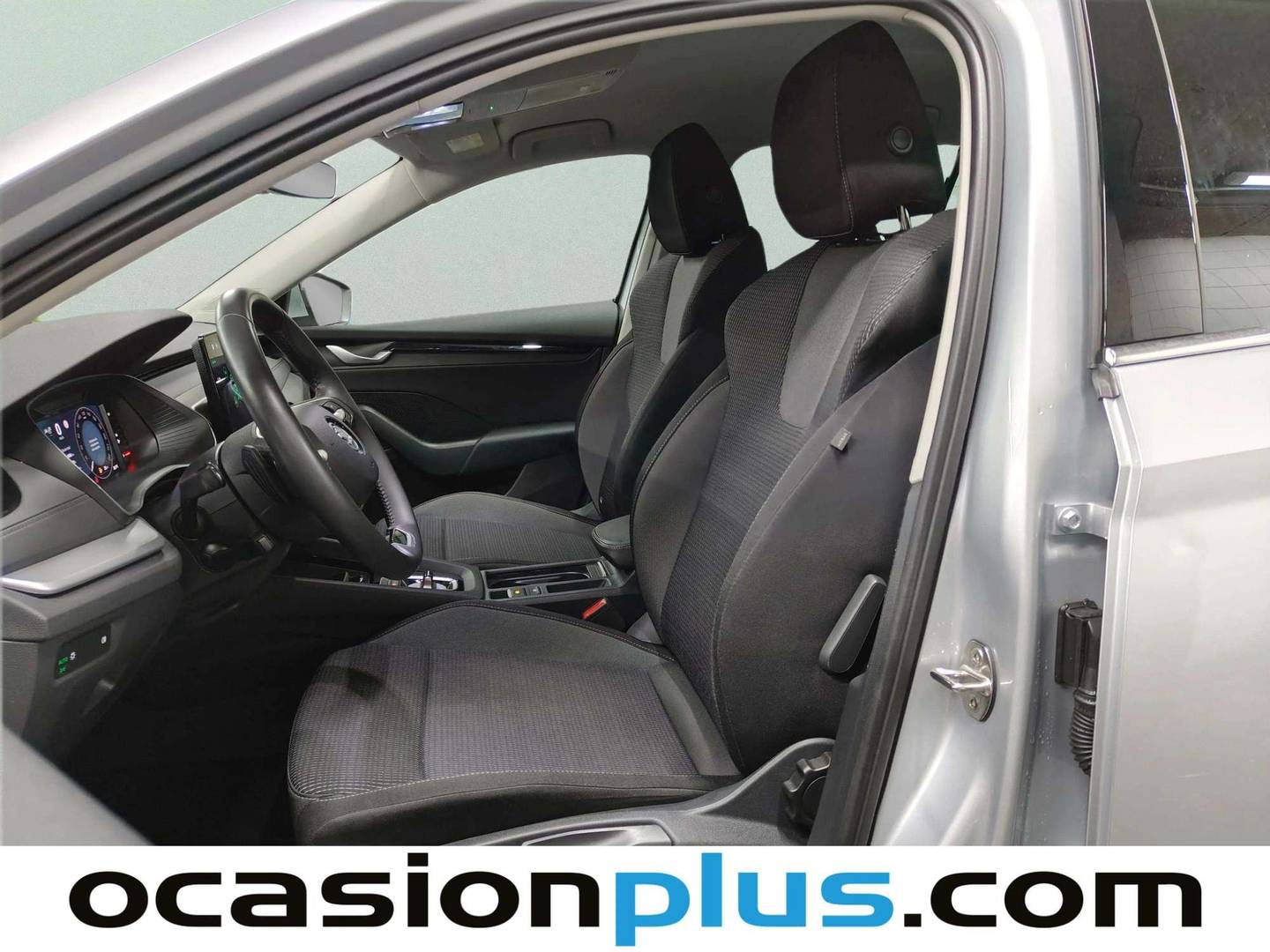 Foto asientos delanteros Skoda Octavia Skoda Octavia Combi 1.5 TSI m-HEV Selection DSG (150 CV)