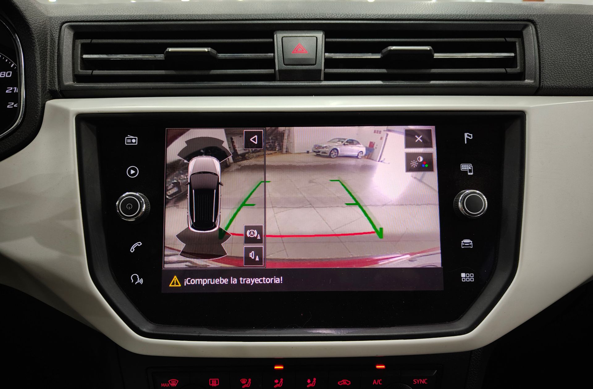 SEAT Arona 1.0 TSI Ecomotive Xcellence - foto 9