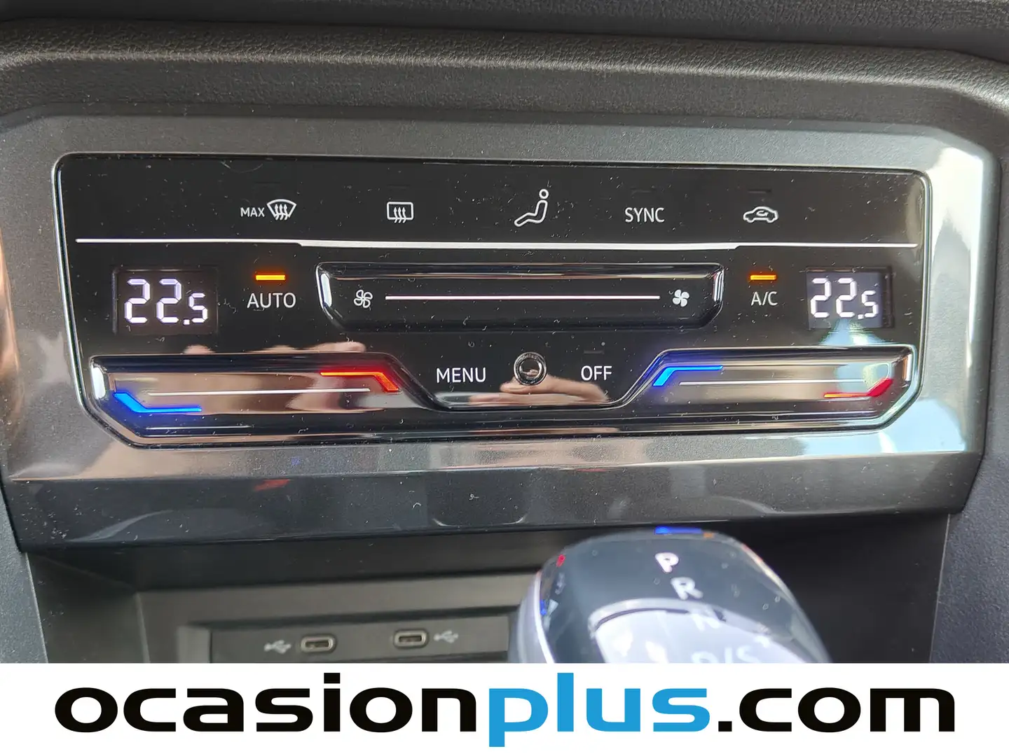 Foto Volkswagen Tiguan Volkswagen Tiguan R-Line 2.0 TDI (150 CV) DSG