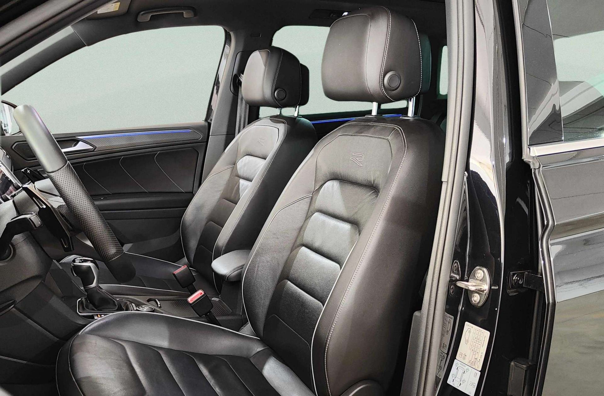 Volkswagen Tiguan R-Line 2.0 TDI 4Motion DSG - foto 15