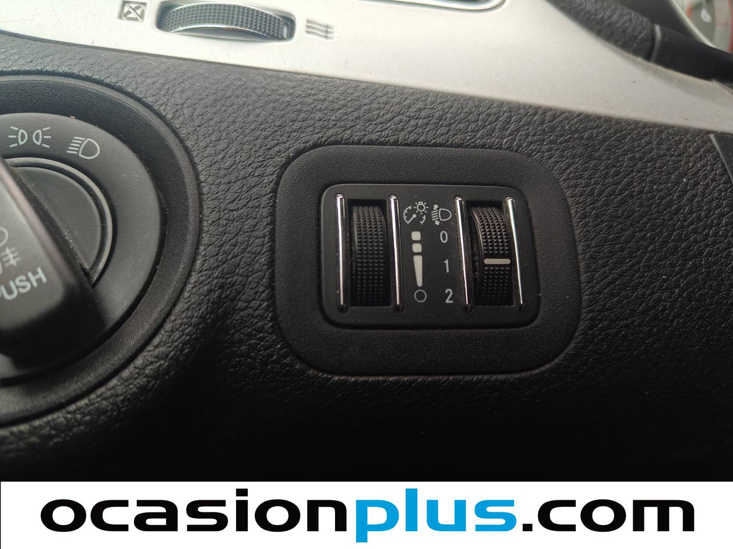 Acabados Fiat Freemont Fiat Freemont 2.0 16v Diesel Urban (140 CV) 7 plazas