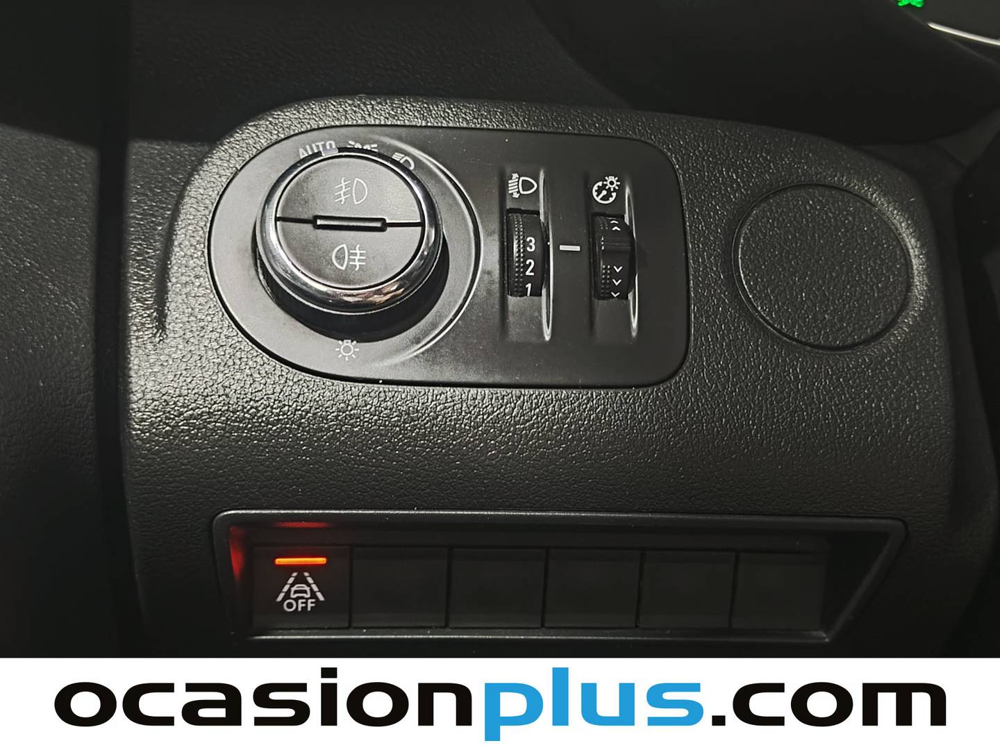 Equipamiento del Opel Combo Life Opel Combo Life 1.5 TD S&S Edition Plus L (102 CV)