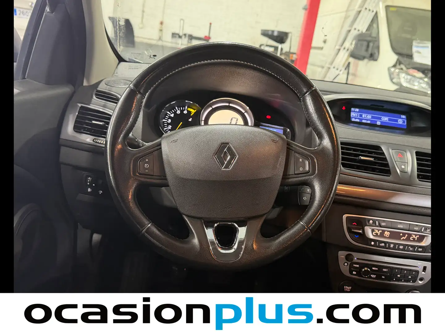 Foto Renault Mégane Renault Megane Limited Energy S&S TCe (115 CV)