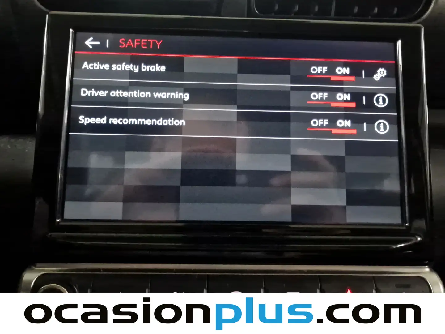 Foto Citroën C3 Aircross Citroen C3 Aircross PureTech 130 Shine Pack EAT6 (131 CV)