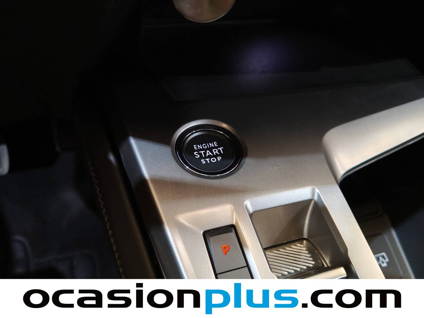 Foto Peugeot 408 Peugeot 408 Allure PHEV 180 e-EAT8 (181 CV)