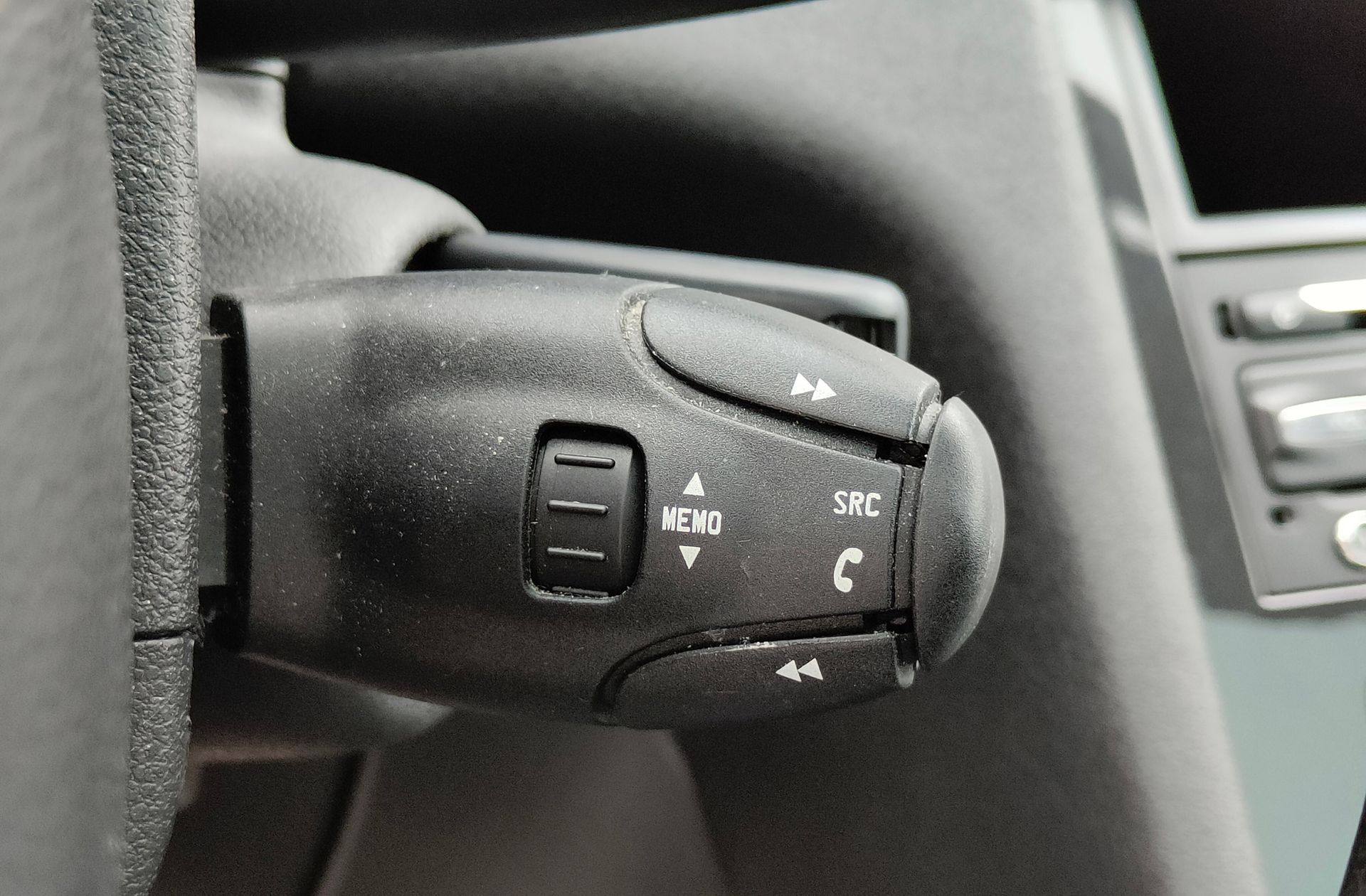 Peugeot 5008 Allure 1.2 PureTech 7 plazas - foto 27
