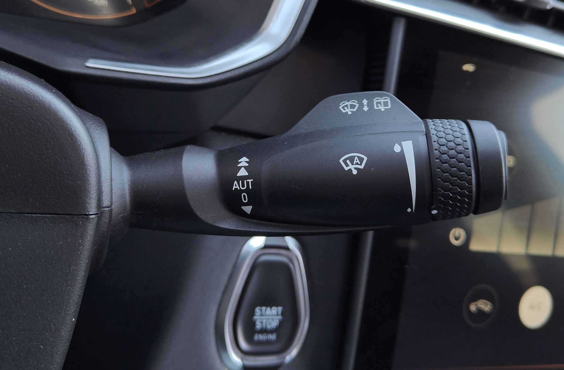 Lynk & Co 01 1.5 PHEV - foto 38